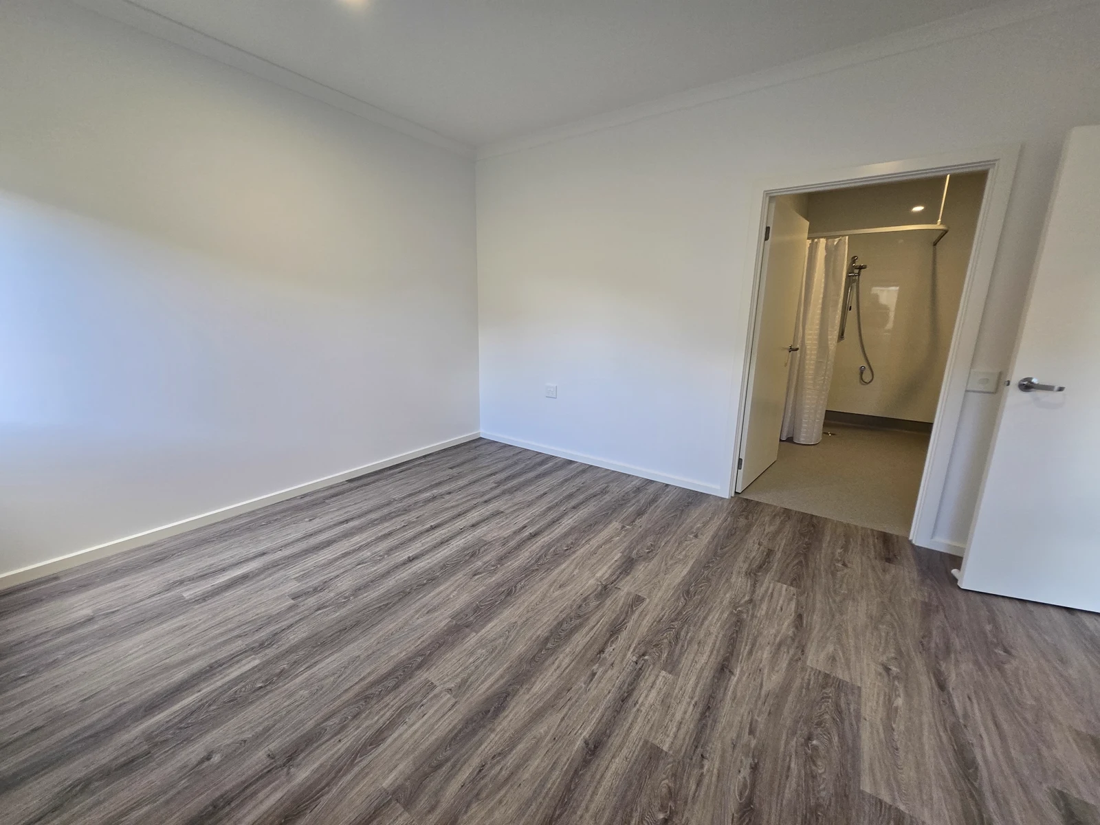 Bedroom with ensuite at the Charlemont accommodation option